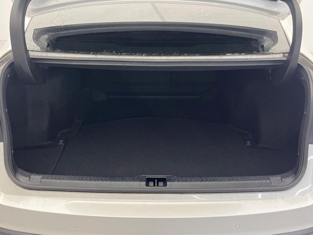 ＩＳ ＩＳ３００　バージョンＬ　後期　禁煙車　セーフティシステムプラス　レーダークルーズコントロール　ブラインドスポットモニター　３連ＬＥＤヘッドライト　純正１９インチアルミホイール　シートベンチレーション　茶革　プレミアムサウンド（31枚目）