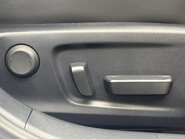 ＩＳ ＩＳ３００　バージョンＬ　後期　禁煙車　セーフティシステムプラス　レーダークルーズコントロール　ブラインドスポットモニター　３連ＬＥＤヘッドライト　純正１９インチアルミホイール　シートベンチレーション　茶革　プレミアムサウンド（42枚目）