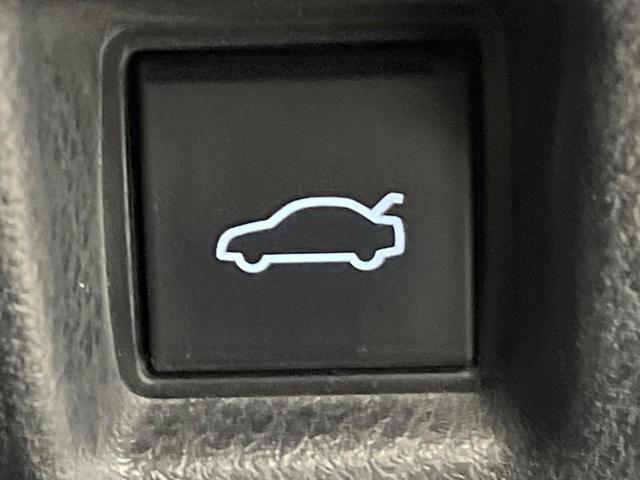 ＩＳ ＩＳ３００　バージョンＬ　後期　禁煙車　セーフティシステムプラス　レーダークルーズコントロール　ブラインドスポットモニター　３連ＬＥＤヘッドライト　純正１９インチアルミホイール　シートベンチレーション　茶革　プレミアムサウンド（49枚目）