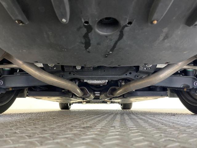 クラウンハイブリッド Ｇ－エグゼクティブ　禁煙車　純正ＳＤナビ　マルチビューモニター　レーダークルーズコントロール　プリクラッシュセーフティ　シートベンチレーション　ＥＴＣ　メモリーシート　純正１８インチアルミホイール　３眼ＬＥＤヘッドライト（19枚目）