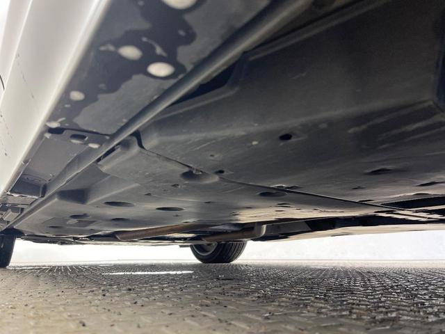 クラウンハイブリッド Ｇ－エグゼクティブ　禁煙車　純正ＳＤナビ　マルチビューモニター　レーダークルーズコントロール　プリクラッシュセーフティ　シートベンチレーション　ＥＴＣ　メモリーシート　純正１８インチアルミホイール　３眼ＬＥＤヘッドライト（41枚目）