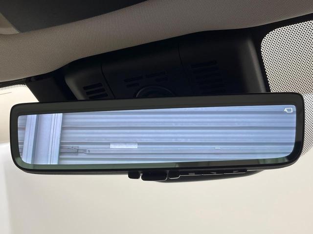 クラウンクロスオーバー Ｇアドバンスド・レザーパッケージ　モデリスタフルエアロ　デジタルインナーミラー　フロマージュ革シート　純正ディスプレイオーディオ　全周囲カメラ　レーダークルーズ　禁煙車　電動リアゲート　レザーシート　前席シートエアコン　ＥＴＣ（4枚目）