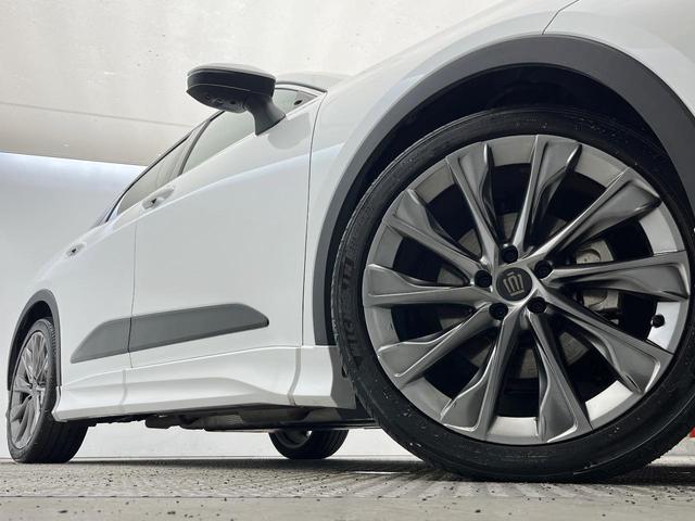 クラウンクロスオーバー Ｇアドバンスド・レザーパッケージ　モデリスタフルエアロ　デジタルインナーミラー　フロマージュ革シート　純正ディスプレイオーディオ　全周囲カメラ　レーダークルーズ　禁煙車　電動リアゲート　レザーシート　前席シートエアコン　ＥＴＣ（29枚目）