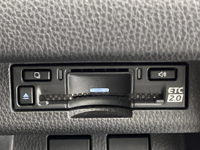 クラウンクロスオーバー Ｇアドバンスド・レザーパッケージ　モデリスタフルエアロ　デジタルインナーミラー　フロマージュ革シート　純正ディスプレイオーディオ　全周囲カメラ　レーダークルーズ　禁煙車　電動リアゲート　レザーシート　前席シートエアコン　ＥＴＣ（52枚目）