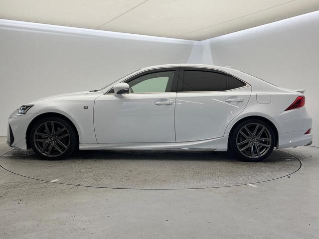 ＩＳ ＩＳ２００ｔ　Ｆスポーツ　モデリスタフルエアロ　禁煙車　モデリスタマフラー　革シート　シートベンチレーション　ブラインドスポットモニター　衝突軽減　レーダークルーズコントロール　純正ＳＤナビ　バックカメラ　ターボ　ＥＴＣ（30枚目）