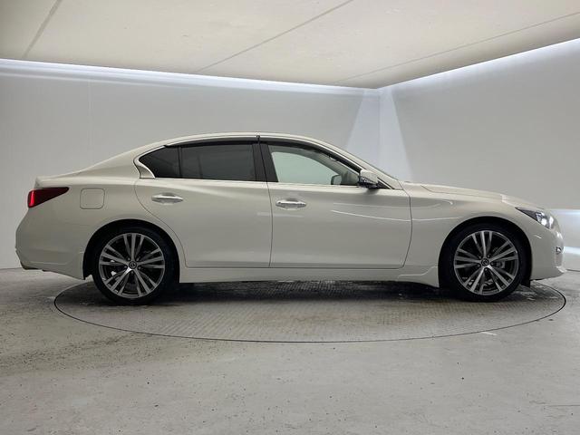 スカイライン ＧＴ　タイプＳＰ　禁煙車　サンルーフ　純正ナビ　衝突被害軽減システム　ドラレコ　ＥＴＣ　純正１９インチアルミ　オートハイビーム　レーダークルーズコントロール　ＬＥＤヘッドライト　メモリー機能付きパワーシート（25枚目）