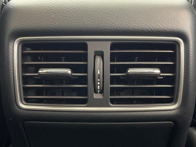 スカイライン ＧＴ　タイプＳＰ　禁煙車　サンルーフ　純正ナビ　衝突被害軽減システム　ドラレコ　ＥＴＣ　純正１９インチアルミ　オートハイビーム　レーダークルーズコントロール　ＬＥＤヘッドライト　メモリー機能付きパワーシート（44枚目）