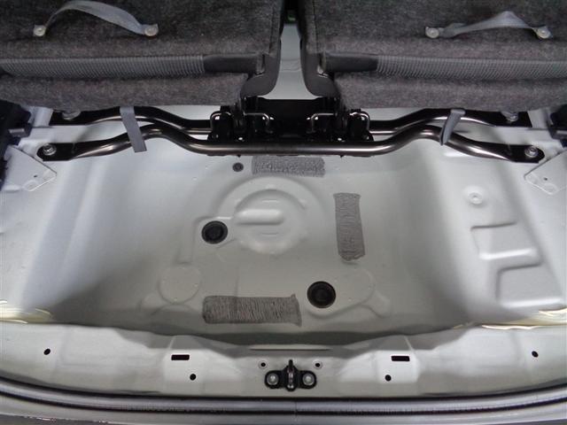 シエンタ Ｇ　セーフティーエディションＩＩ　フルセグ　メモリーナビ　ＤＶＤ再生　ミュージックプレイヤー接続可　バックカメラ　衝突被害軽減システム　ＥＴＣ　両側電動スライド　ＬＥＤヘッドランプ　ウオークスルー　乗車定員７人　３列シート（29枚目）