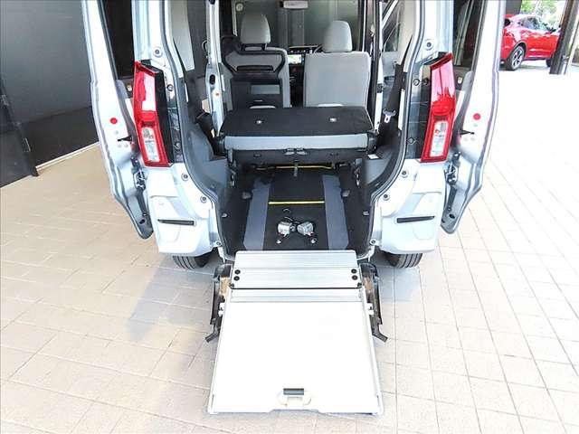 タント 660 フレンドシップ スローパー X 禁煙・衝突j被害軽減ブレーキ・ナビ・バックカメラ・左側パワースライドドア・運転席&助手席シートヒーター(3枚目)