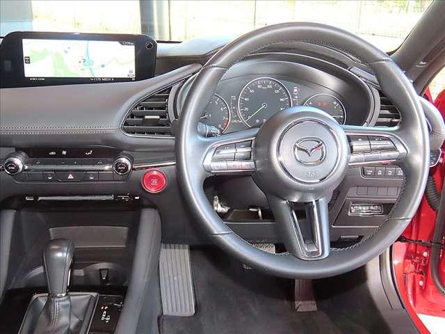 ＭＡＺＤＡ３ファストバック １．５　１５Ｓ　ツーリング　禁煙・衝突被害軽減ブレーキ・ＡＴ誤発進抑制機能・ＢＳＭシステム・３６０°ビューモニター・ＣＤ／ＤＶＤ／Ｂｌｕｅｔｏｏｔｈ／ＵＳＢ／Ａｐｌｌｅ　Ｃａｒｐｌａｙ／Ａｎｄｒｏｉｄ　Ａｕｔｏ／ＭＲＣＣ・ＥＴＣ（3枚目）