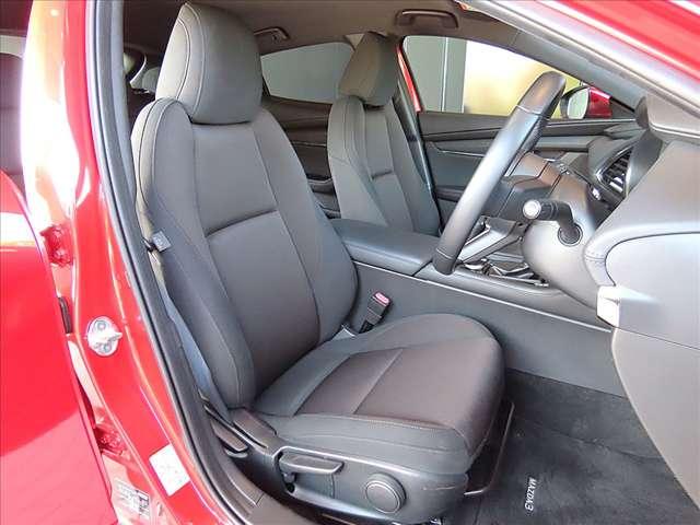 ＭＡＺＤＡ３ファストバック １．５　１５Ｓ　ツーリング　禁煙・衝突被害軽減ブレーキ・ＡＴ誤発進抑制機能・ＢＳＭシステム・３６０°ビューモニター・ＣＤ／ＤＶＤ／Ｂｌｕｅｔｏｏｔｈ／ＵＳＢ／Ａｐｌｌｅ　Ｃａｒｐｌａｙ／Ａｎｄｒｏｉｄ　Ａｕｔｏ／ＭＲＣＣ・ＥＴＣ（14枚目）