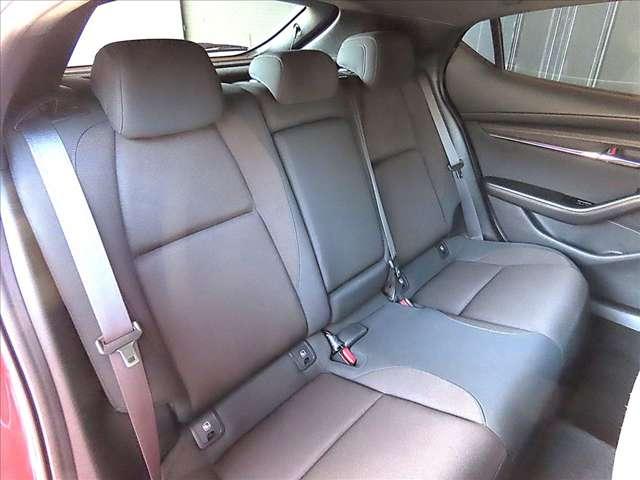 ＭＡＺＤＡ３ファストバック １．５　１５Ｓ　ツーリング　禁煙・衝突被害軽減ブレーキ・ＡＴ誤発進抑制機能・ＢＳＭシステム・３６０°ビューモニター・ＣＤ／ＤＶＤ／Ｂｌｕｅｔｏｏｔｈ／ＵＳＢ／Ａｐｌｌｅ　Ｃａｒｐｌａｙ／Ａｎｄｒｏｉｄ　Ａｕｔｏ／ＭＲＣＣ・ＥＴＣ（16枚目）