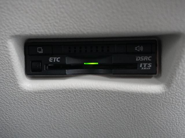 シエンタ ハイブリッドG 1年保証(走行距離無制限)/ナビ/リアカメラ/ETC/両電扉/BT/地デジ/DVD(4枚目)