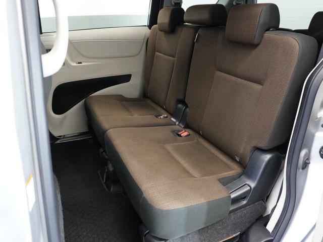 シエンタ ハイブリッドG 1年保証(走行距離無制限)/ナビ/リアカメラ/ETC/両電扉/BT/地デジ/DVD(19枚目)