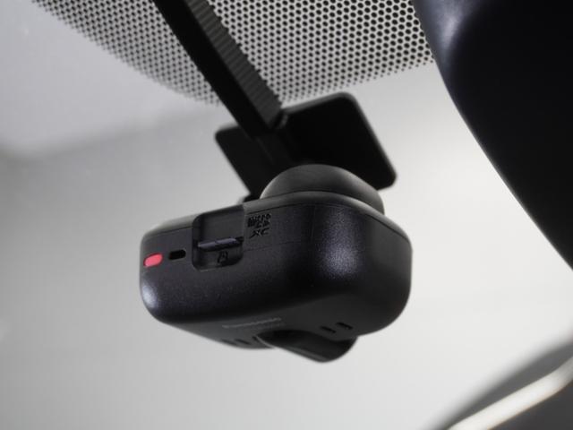 シエンタ G 1年保証(走行距離無制限)/ナビ/ドライブレコーダー/リアカメラ//ETC/両電扉/Bluetooth/衝突軽減ブレ-キ/シートヒーター/(4枚目)