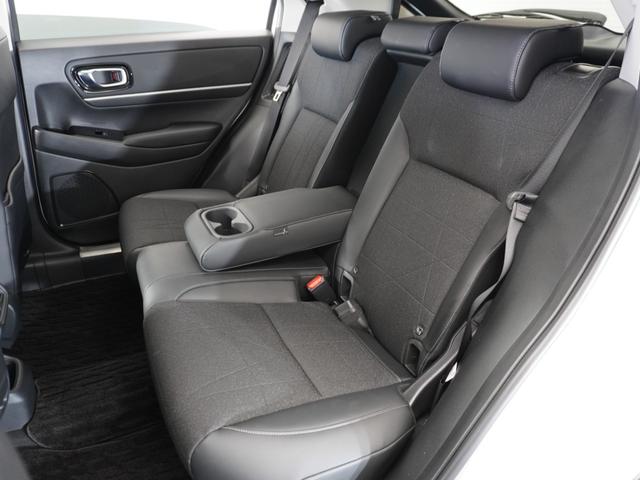 ヴェゼル ｅ：ＨＥＶＺ　１年保証（走行距離無制限）／ナビ／リアカメラ／ＥＴＣ／シートヒーター／地デジチューナー／衝突被害軽減ブレーキ／（29枚目）