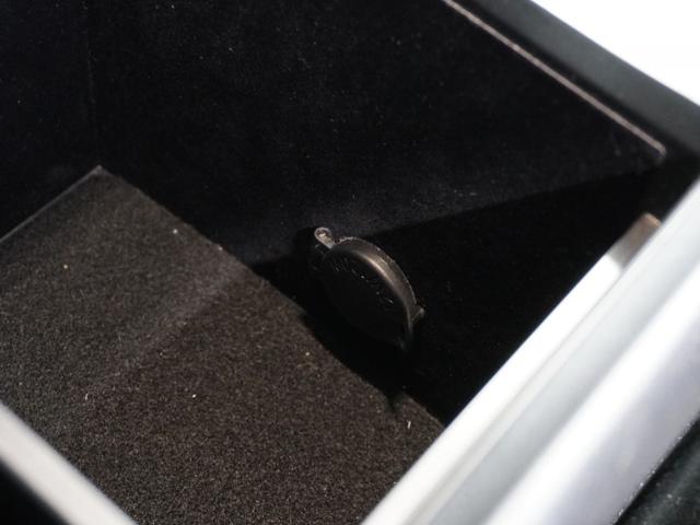 クラウンハイブリッド アスリートＳＪ－フロンティアリミテッド　１年保証（走行距離無制限）／ナビ／ドライブレコーダー／リアカメラ／シートヒーター／地デジチューナー／Ｂｌｕｅｔｏｏｔｈ／衝突被害軽減ブレーキ／（39枚目）