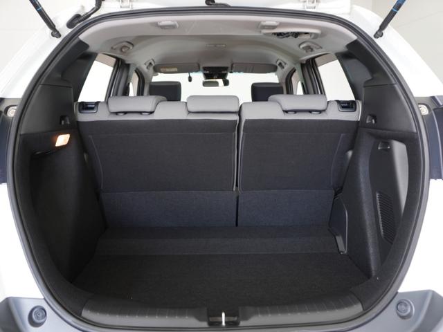 �t����Ԃł���������ו������[�o���郉�Q�b�W�X�y�[�X�ł��B���i�̔������ł����炵������ς߂�\���ȉ׎��X�y�[�X���m�ۂ���Ă��܂��B