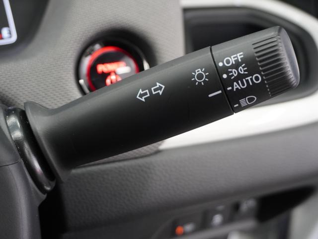 ���I�[�g���C�g���w�b�h���C�g�́A�I�[�g���C�g�t���I�g���l���ł����삪�s�v�ň��S�ɉ^�]�ł��܂�