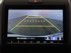 ◆バックカメラ◆リバースにするだけで映ります、後方の安全確認や、狭い駐車場での車庫入れ、雨の日や夜間など視界の悪い時に便利です！安全にバックする為には欠かせない装備です。 3