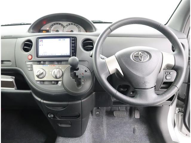 シエンタ ＤＩＣＥ　ワンセグＴＶ　メモリーナビ　ミュージックプレイヤー接続可　ＥＴＣ　ＨＩＤヘッドライト　乗車定員７人　３列シート　記録簿（8枚目）