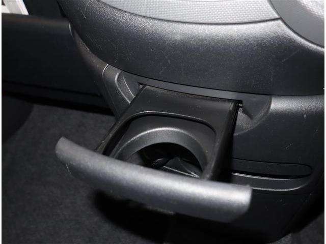 シエンタ ＤＩＣＥ　ワンセグＴＶ　メモリーナビ　ミュージックプレイヤー接続可　ＥＴＣ　ＨＩＤヘッドライト　乗車定員７人　３列シート　記録簿（14枚目）