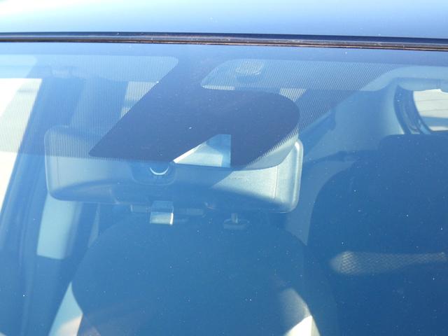 ノート e-パワー X HYBRID・エマージェンシーブレーキ・全方位モニター・デジタルインナーミラー・プッシュスタート・純正メモリーナビ・フルセグTV・DVD再生・BTオーディオ・Bモニター・ステリモ・ETC 1年保証付(11枚目)