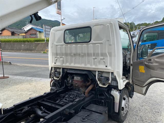 デュトロ 　２トン低床ダンプ　車両総重量４８９５ＫＧ　５ＭＴ　他府県登録対応可能（要相談）（13枚目）