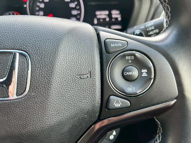 ヴェゼル RS・ホンダセンシング 禁煙 衝突軽減 メーカーフルセグナビ バックモニター シートヒーター LEDヘッドライト ETC ホンダセンシング ホンダスマートキー スペアスマートキー有(25枚目)