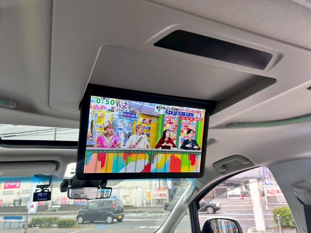 アルファードハイブリッド SR Cパッケージ 禁煙 サンルーフ 車高調 ワーク20インチアルミ リアエンター JBL メーカーナビ フルセグTV 全周囲モニター CD BSM デジタルインナーミラー フリップダウンモニター 両側電動スライドドア(22枚目)