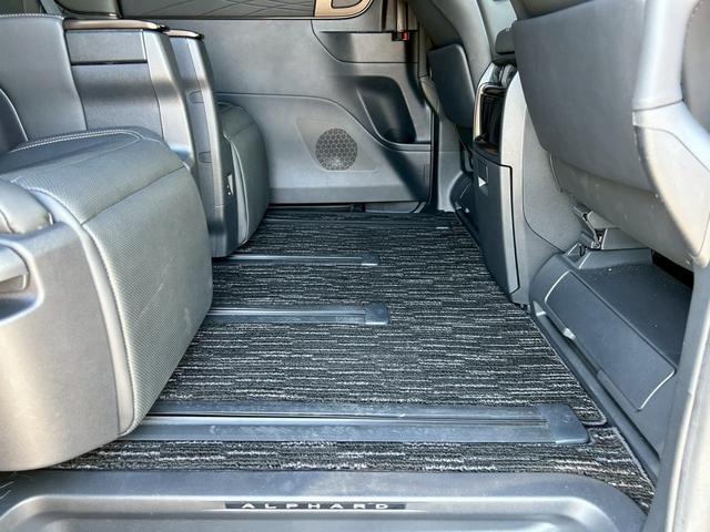 アルファード Z 衝突軽減システム トヨタチームメイト ガラスルーフ 10.3型ディスプレイオーディオ ナビTVキット付き 全周囲モニター HUD BSM デジタルインナーミラー 両側電動スライドドアパワーバックドア(33枚目)