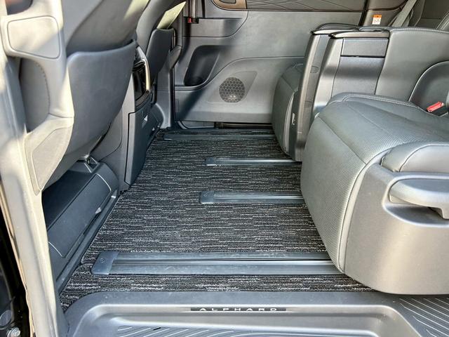 アルファード Z 衝突軽減システム トヨタチームメイト ガラスルーフ 10.3型ディスプレイオーディオ ナビTVキット付き 全周囲モニター HUD BSM デジタルインナーミラー 両側電動スライドドアパワーバックドア(44枚目)