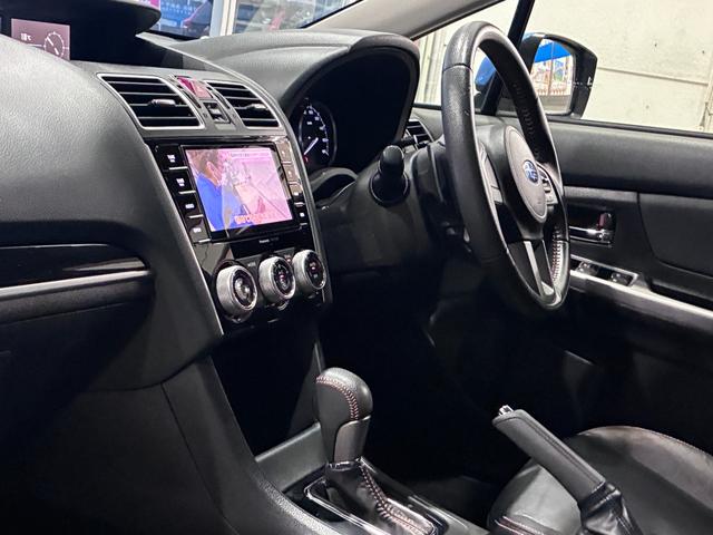 ＸＶ ２．０ｉ－Ｌ　アイサイト　ブラックレザーセレクション　禁煙　衝突軽減　フルセグナビ　バックカメラ　ＥＴＣ　ＢＳＭ　ドラレコ　シートヒーター　スマートキー　ルーフレール　ＨＩＤ　ナビ／ＣＮ－ＬＲ７２０　スペアスマートキー（38枚目）