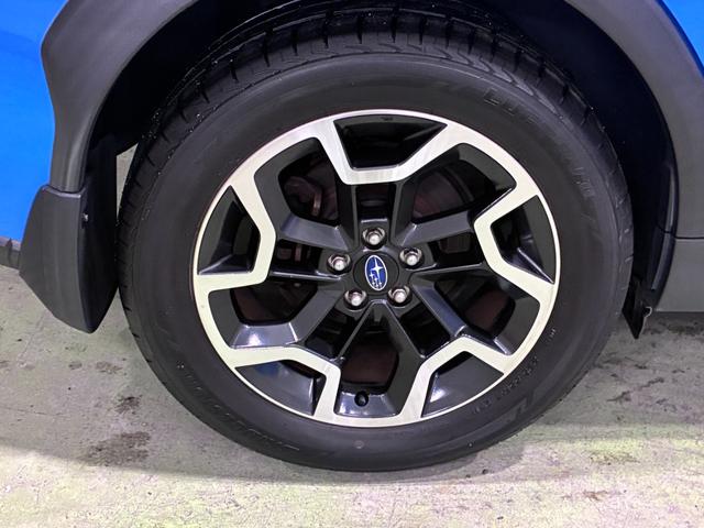 ＸＶ ２．０ｉ－Ｌ　アイサイト　ブラックレザーセレクション　禁煙　衝突軽減　フルセグナビ　バックカメラ　ＥＴＣ　ＢＳＭ　ドラレコ　シートヒーター　スマートキー　ルーフレール　ＨＩＤ　ナビ／ＣＮ－ＬＲ７２０　スペアスマートキー（50枚目）