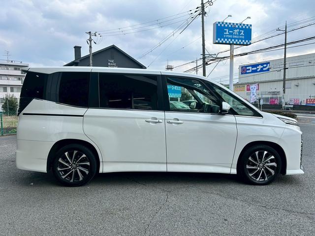 ヴォクシー Ｓ－Ｚ　禁煙　衝突軽減システム　レーダークルーズ　ディスプレイオーディオプラス（ナビＴＶ　ＤＶＤキット付き）　フリップダウンモニター　２列目シートヒーター　ＨＵＤ　デジタルインナーミラー　両側電動スライドドア（11枚目）