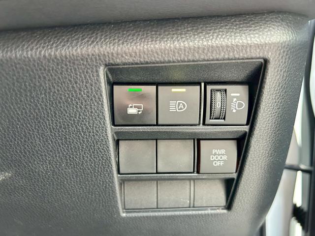 ヴォクシー Ｓ－Ｚ　禁煙　衝突軽減システム　レーダークルーズ　ディスプレイオーディオプラス（ナビＴＶ　ＤＶＤキット付き）　フリップダウンモニター　２列目シートヒーター　ＨＵＤ　デジタルインナーミラー　両側電動スライドドア（31枚目）