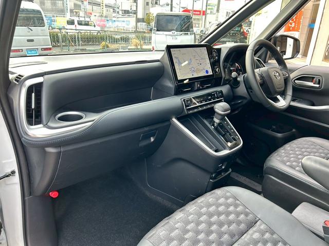 ヴォクシー Ｓ－Ｚ　禁煙　衝突軽減システム　レーダークルーズ　ディスプレイオーディオプラス（ナビＴＶ　ＤＶＤキット付き）　フリップダウンモニター　２列目シートヒーター　ＨＵＤ　デジタルインナーミラー　両側電動スライドドア（40枚目）
