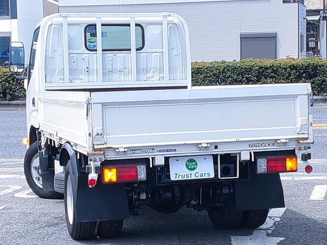 フルジャストロー　／プリクラッシュセーフティ／荷台内寸３１００ｍｍ　１５９０ｍｍ　３７０ｍｍ／ディーゼル／ＬＥＤヘッド／ＥＴＣ／電動パーキング／最積２０００Ｋｇ／アイドリングストップ／エアコン／エアバッグ／(16枚目)