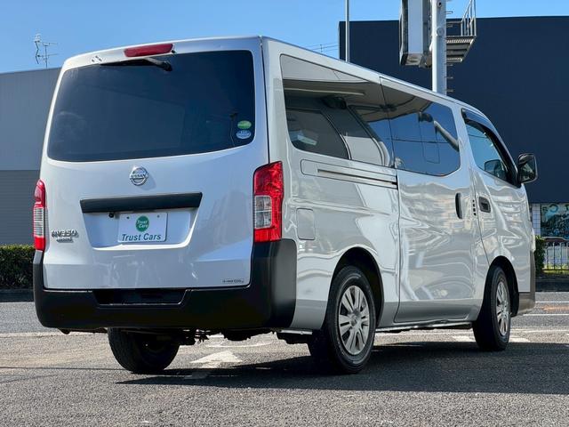 ＮＶ３５０キャラバンバン ロングＤＸ　／キーレス／ナビ／ＥＴＣ／バックカメラ／６名乗車／（2枚目）