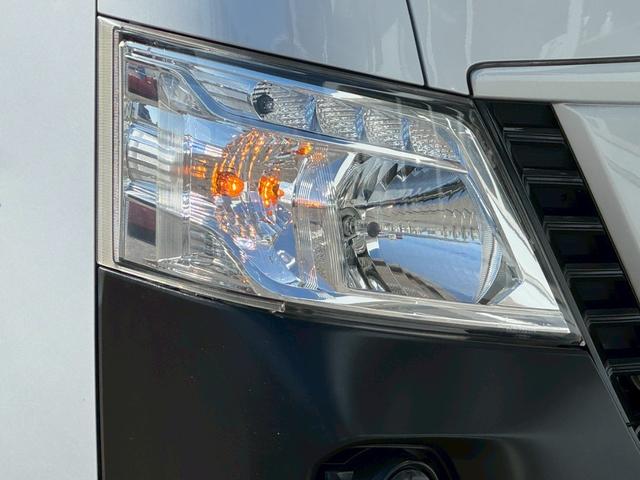 ＮＶ３５０キャラバンバン ロングＤＸ　／キーレス／ナビ／ＥＴＣ／バックカメラ／６名乗車／（17枚目）