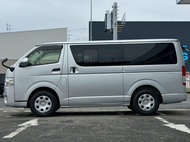 ハイエースバン ロングＤＸ　ＧＬパッケージ　ＥＴＣ／ＴＳＳ／６ＡＴ／ＬＥＤヘッド／バックカメラ／禁煙車／地デジ／ナビ／Ｂｌｕｅｔｏｏｔｈ／６名乗車／最大積載量１１５０ｋｇ（4枚目）
