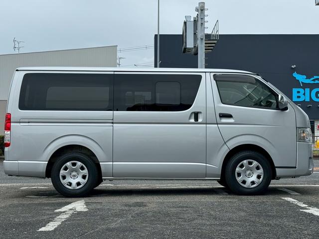 ハイエースバン ロングＤＸ　ＧＬパッケージ　ＥＴＣ／ＴＳＳ／６ＡＴ／ＬＥＤヘッド／バックカメラ／禁煙車／地デジ／ナビ／Ｂｌｕｅｔｏｏｔｈ／６名乗車／最大積載量１１５０ｋｇ（5枚目）