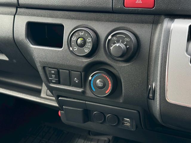 ハイエースバン ロングＤＸ　ＧＬパッケージ　ＥＴＣ／ＴＳＳ／６ＡＴ／ＬＥＤヘッド／バックカメラ／禁煙車／地デジ／ナビ／Ｂｌｕｅｔｏｏｔｈ／６名乗車／最大積載量１１５０ｋｇ（52枚目）
