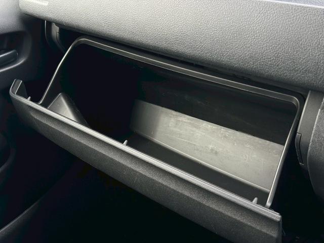 ハイエースバン ロングＤＸ　ＧＬパッケージ　ＥＴＣ／ＴＳＳ／６ＡＴ／ＬＥＤヘッド／バックカメラ／禁煙車／地デジ／ナビ／Ｂｌｕｅｔｏｏｔｈ／６名乗車／最大積載量１１５０ｋｇ（53枚目）