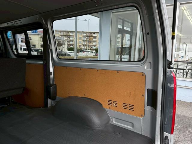 ハイエースバン ロングＤＸ　ＧＬパッケージ　ＥＴＣ／ＴＳＳ／６ＡＴ／ＬＥＤヘッド／バックカメラ／禁煙車／地デジ／ナビ／Ｂｌｕｅｔｏｏｔｈ／６名乗車／最大積載量１１５０ｋｇ（61枚目）