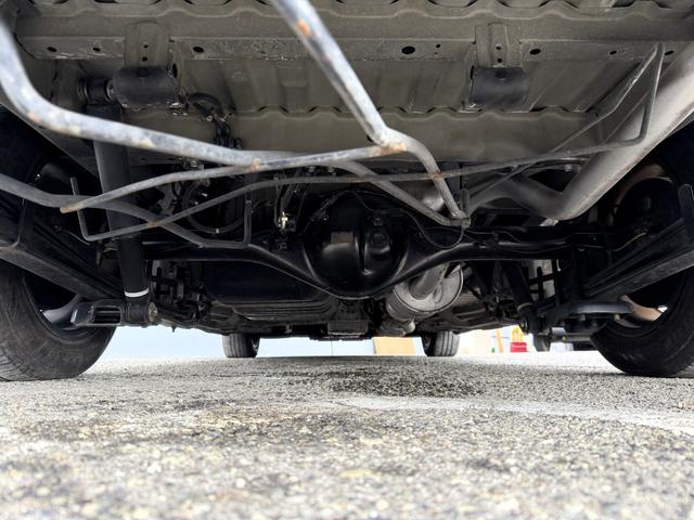 ハイエースバン ロングDX GLパッケージ ナビ/TV/Bカメラ/後席モニター/キーレス/ルーフキャリア/社外ホイール/ABS/パワステ/パワーウインドウ/(35枚目)