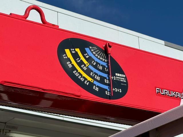 ＮＴ４５０アトラス ロングワイドＤＸ　ロングワイド／古河ユニック製３段クレーン／キーレス／最大積載量２ｔ／ＥＴＣ／準中型免許対応／３名乗車（27枚目）