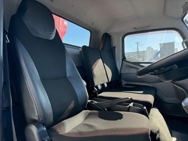 ＮＴ４５０アトラス ロングワイドＤＸ　ロングワイド／古河ユニック製３段クレーン／キーレス／最大積載量２ｔ／ＥＴＣ／準中型免許対応／３名乗車（46枚目）