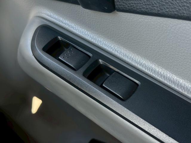 ＮＴ４５０アトラス ロングワイドＤＸ　ロングワイド／古河ユニック製３段クレーン／キーレス／最大積載量２ｔ／ＥＴＣ／準中型免許対応／３名乗車（49枚目）