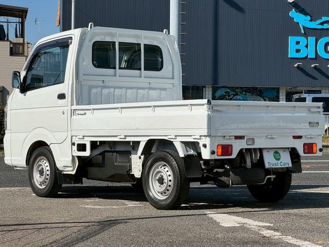 キャリイトラック ＫＣエアコン・パワステ　エアコン／パワステ／５ＭＴ／エアバッグ／最大積載量３５０ｋｇ／荷台寸法　長さ２０５ｃｍ幅１４１ｃｍ高さ２８ｃｍ（5枚目）